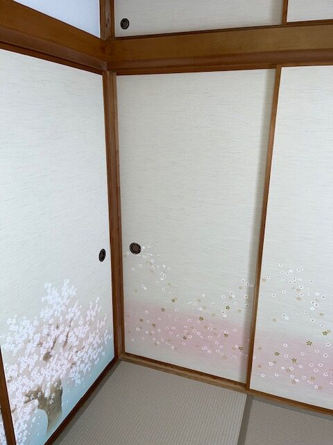 カラー畳灰桜色と桜柄の襖紙2